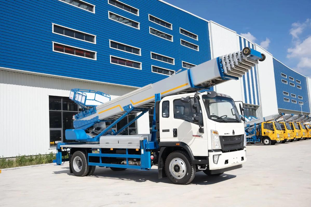 永年县出租云梯车高空作业车 建筑垃圾搬运